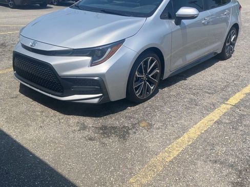 Used 2020 Toyota Corolla SE FWD image 1