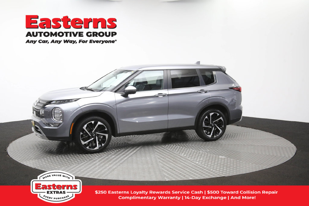 Used 2024 Mitsubishi Outlander SE AWD/4WD image 59