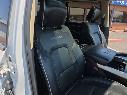 Used 2019 RAM 1500 Laramie AWD/4WD image 35