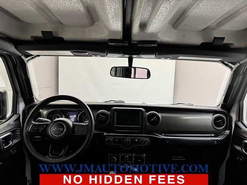 Used 2023 Jeep Gladiator Sport image 12