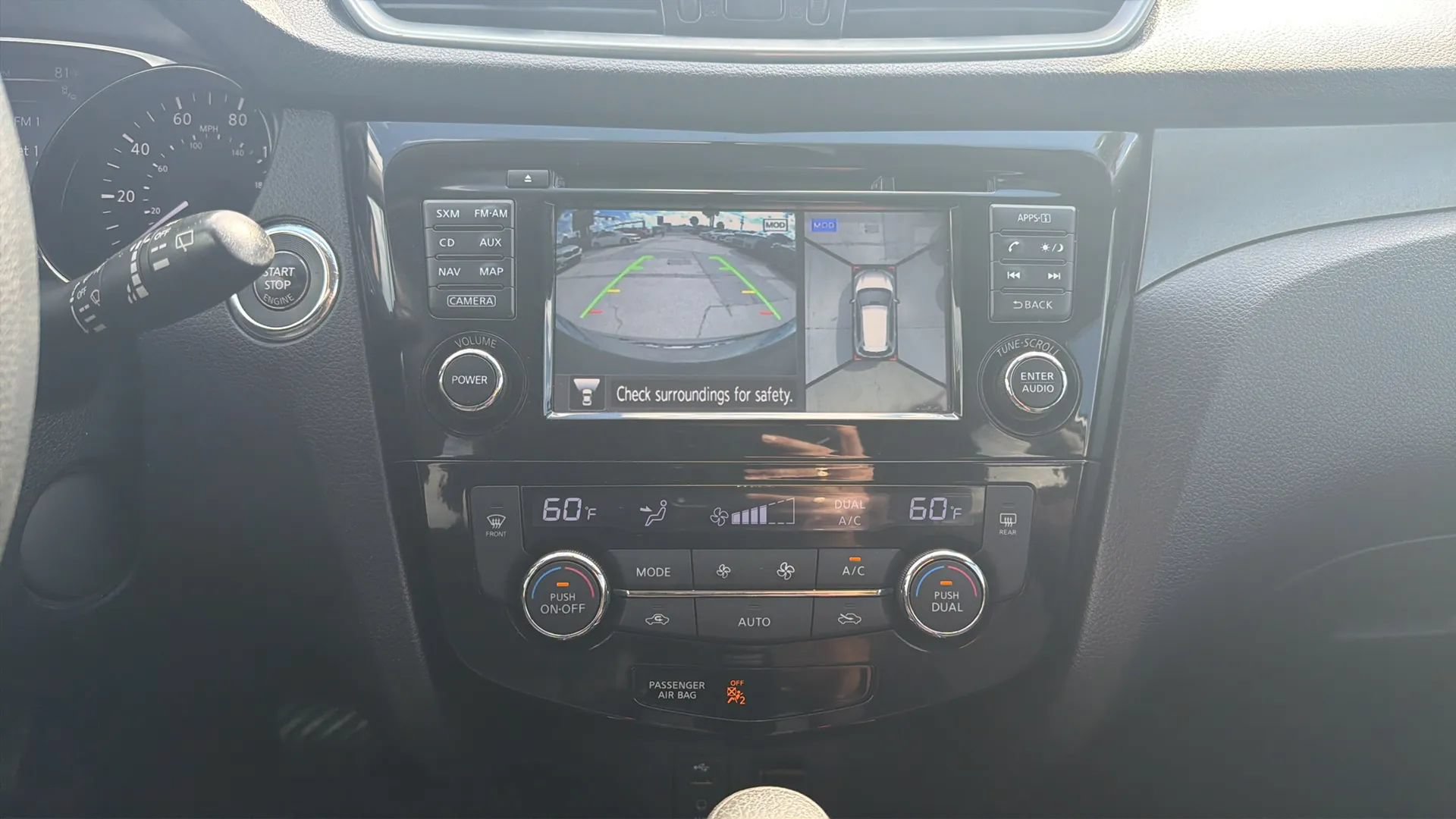Used 2015 Nissan Rogue SV w/ SV Premium Package FWD image 12