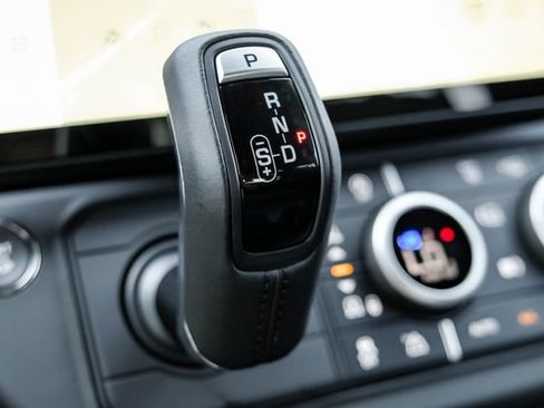 New 2026 Land Rover Defender 110 X-Dynamic SE AWD/4WD image 34