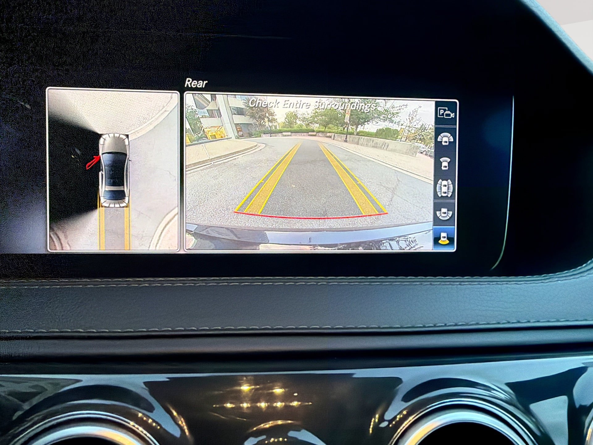Used 2020 Mercedes-Benz S 560 4MATIC Sedan image 25