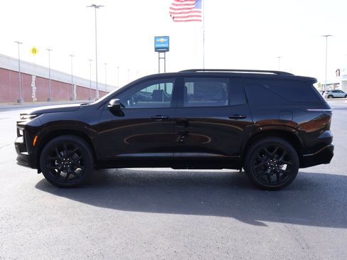 New 2026 Chevrolet Traverse RS w/ LPO, Floor Liner Package image 33