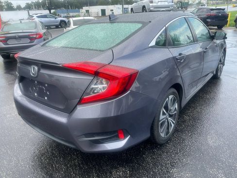 Used 2017 Honda Civic EX-T image 5