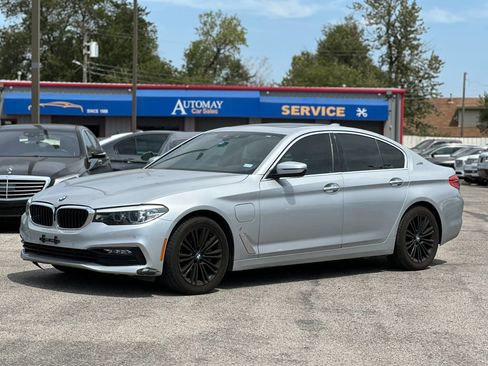 Used 2018 BMW 530e w/ Premium Package 2 RWD image 1