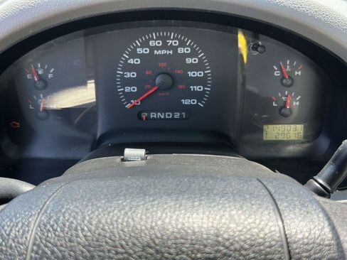 Used 2005 Ford F150 STX RWD image 19