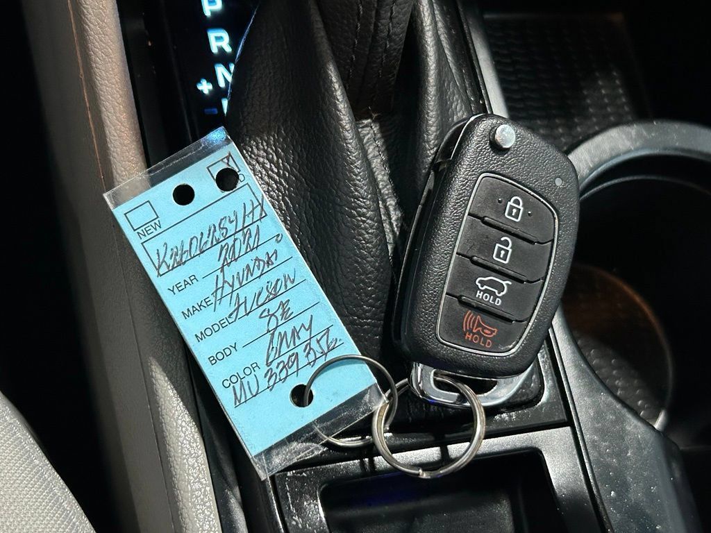 Used 2021 Hyundai Tucson SE w/ Cargo Package FWD image 43