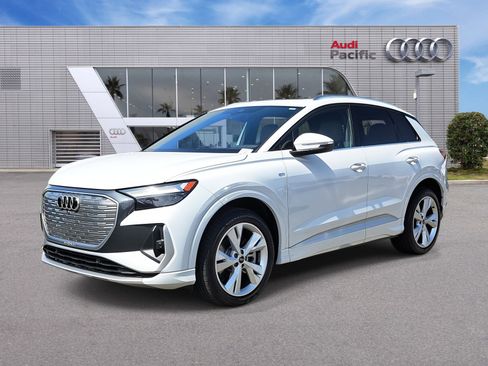 Certified 2023 Audi Q4 e-tron Premium w/ Convenience Package image 1