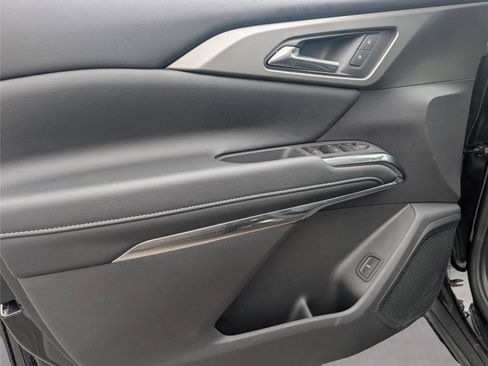 New 2026 Chevrolet Traverse LT w/ Driver Confidence Package image 15