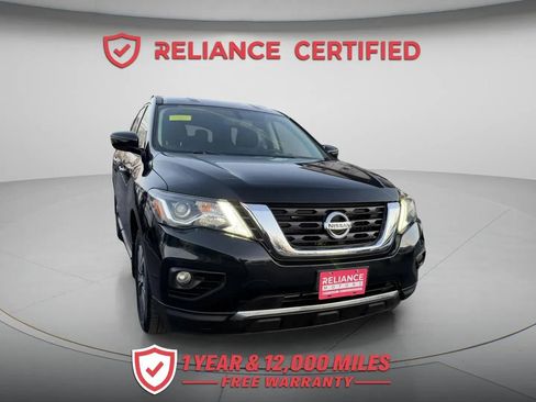 Used 2018 Nissan Pathfinder SV image 8