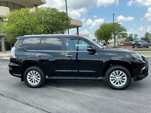Certified 2023 Lexus GX 460 Premium AWD/4WD image 2