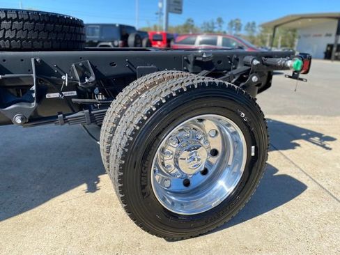 New 2026 RAM 5500 Tradesman w/ Laramie Trim Package image 9