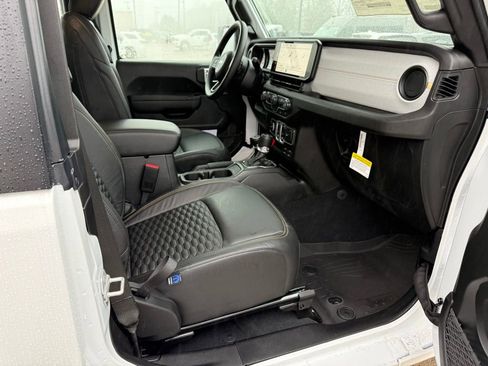 New 2026 Jeep Wrangler Sport AWD/4WD image 18