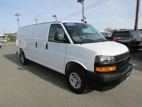 Used 2025 Chevrolet Express 2500 Extended w/ Communications Package image 2