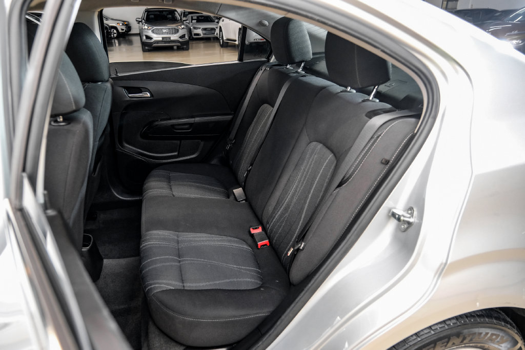 Used 2020 Chevrolet Sonic LT FWD image 46