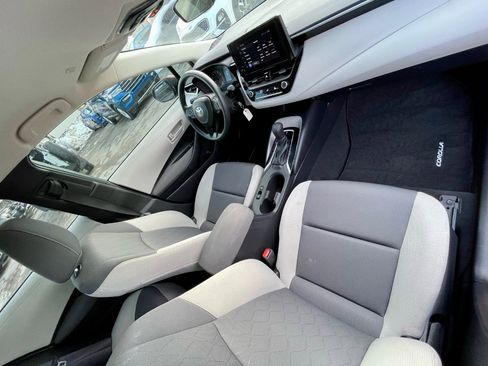 Used 2024 Toyota Corolla LE image 29
