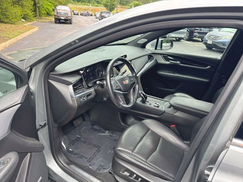 Used 2023 Cadillac XT5 Premium Luxury FWD image 10