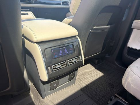Used 2025 Lincoln Aviator Reserve w/ Equipment Group 201A AWD/4WD image 18