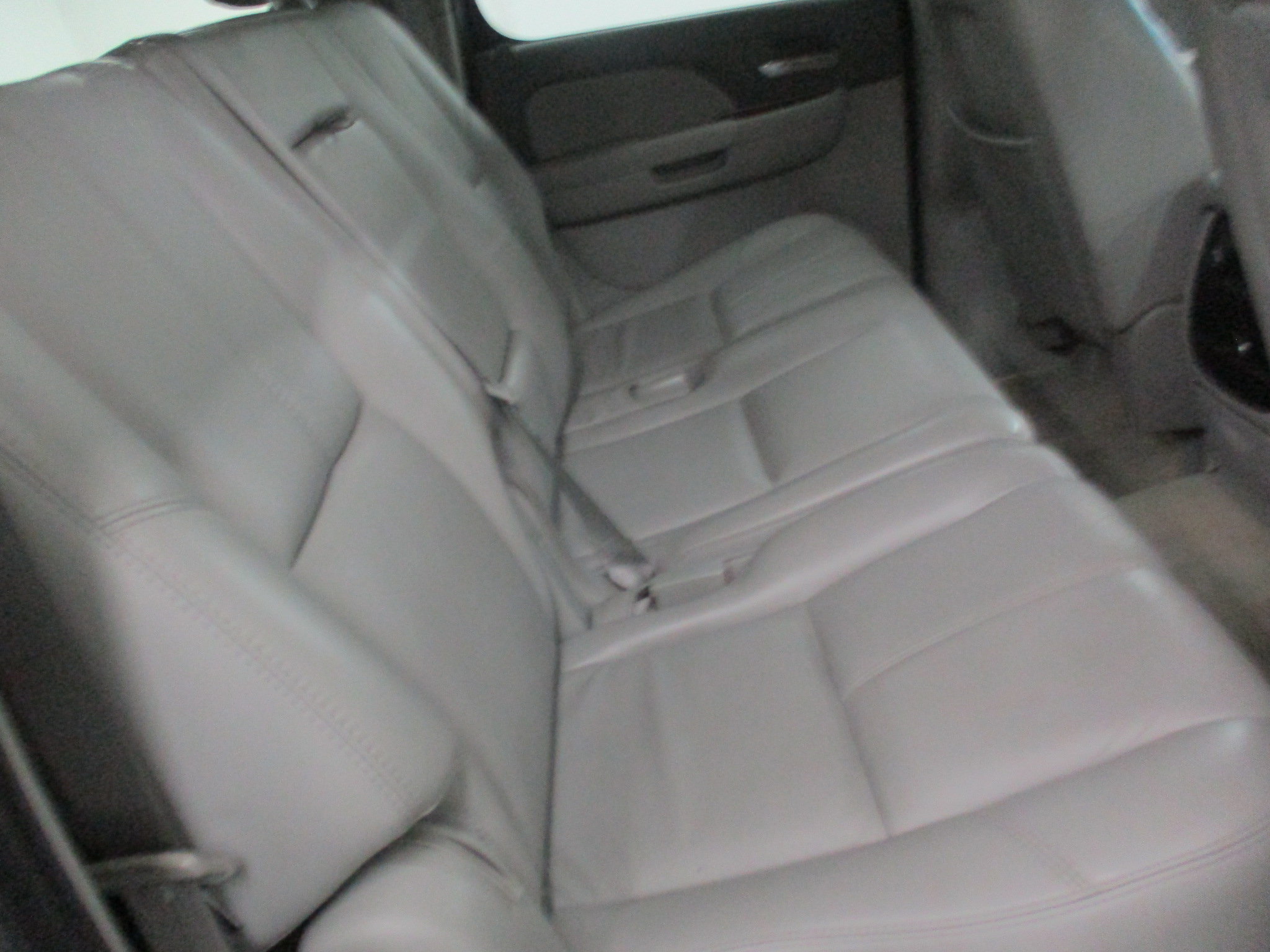 Used 2007 Chevrolet Suburban 2500 LT w/ LT Preferred Equipment Group AWD/4WD image 13