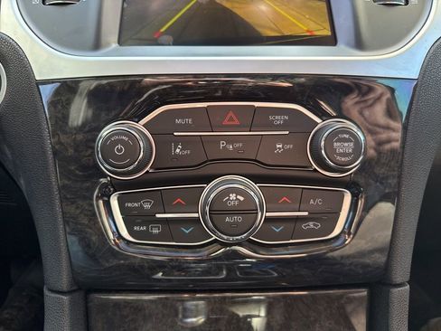 Certified 2023 Chrysler 300 Touring L w/ Popular Equipment Group image 20