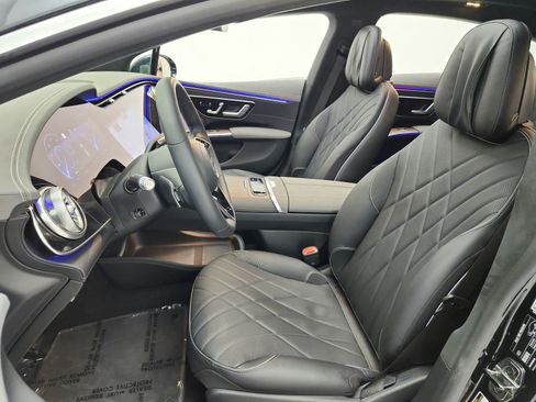 Used 2022 Mercedes-Benz EQS 580 4MATIC Sedan image 15