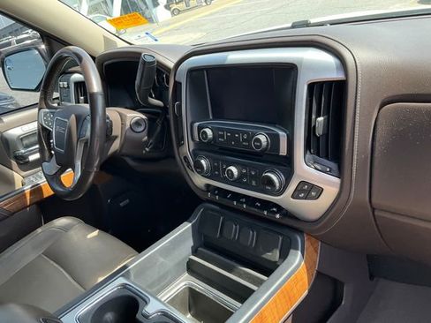Used 2018 GMC Sierra 1500 SLT image 13