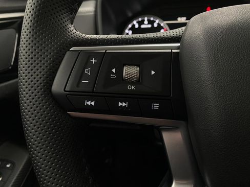 New 2025 Mitsubishi Outlander SE image 15