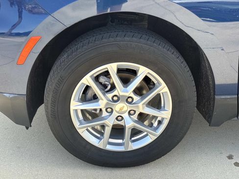 Used 2022 Chevrolet Equinox LT AWD/4WD image 4