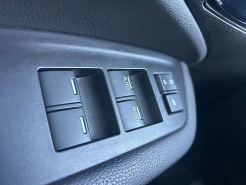 Used 2024 Honda Ridgeline Sport image 10