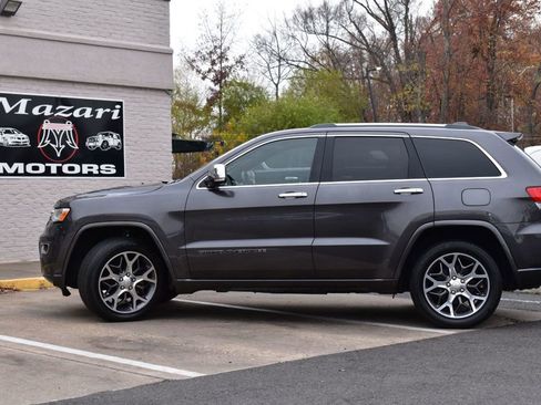 Used 2020 Jeep Grand Cherokee Overland image 3