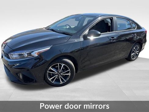 Used 2023 Kia Forte LXS FWD image 10
