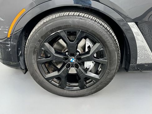 Used 2021 BMW X7 xDrive40i w/ Cold Weather Package image 33