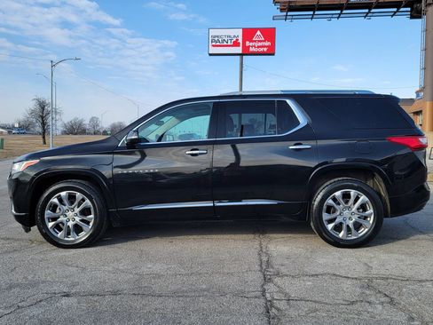 Used 2018 Chevrolet Traverse Premier AWD/4WD image 4