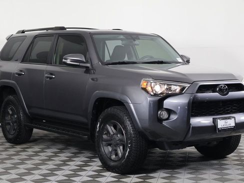 Used 2018 Toyota 4Runner SR5 Premium w/ Convenience Package AWD/4WD image 3