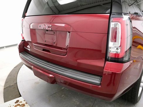 Used 2018 GMC Yukon SLT w/ Open Road Package image 9