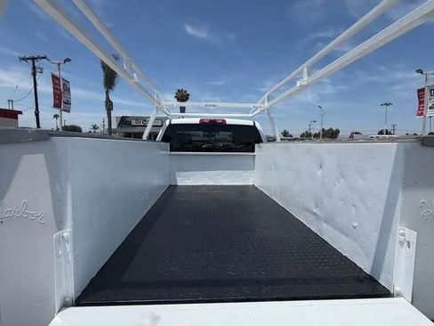 Used 2017 Chevrolet Silverado 2500 W/T RWD image 7
