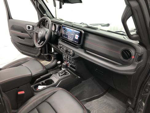 Certified 2024 Jeep Wrangler Unlimited Rubicon AWD/4WD image 16