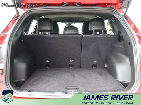 Used 2025 Jeep Compass Trailhawk AWD/4WD image 14