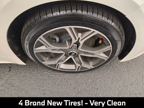 Used 2021 Kia Stinger GT-Line w/ Sun & Sound Package RWD image 12