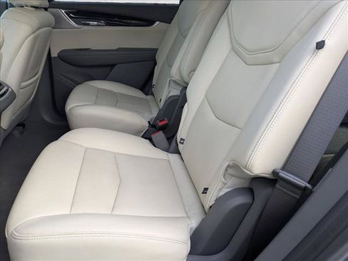 Used 2020 Cadillac XT6 Premium Luxury FWD image 19