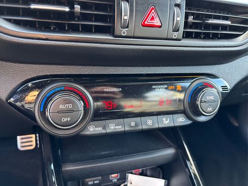 Certified 2022 Kia Forte GT-Line image 29