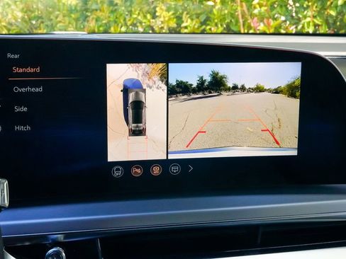 New 2026 Cadillac Lyriq Luxury image 24