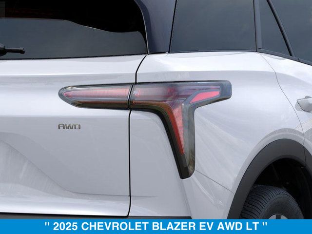 New 2025 Chevrolet Blazer EV LT AWD/4WD image 11