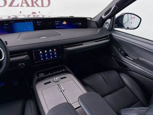 New 2025 Lincoln Navigator L Reserve w/ Jet Appearance Package AWD/4WD image 25