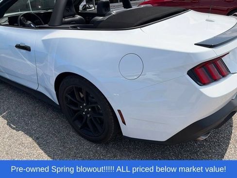 Used 2024 Ford Mustang GT Premium RWD image 3