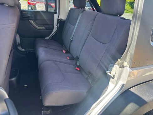 Used 2013 Jeep Wrangler Unlimited Sport AWD/4WD image 10