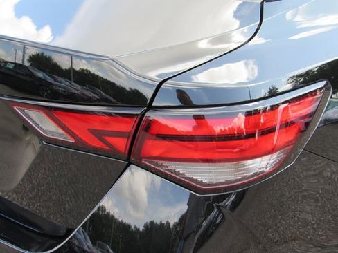 Certified 2025 Nissan Sentra S FWD image 11