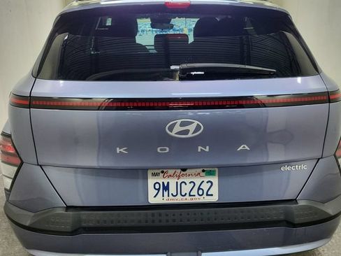 Used 2024 Hyundai Kona SEL FWD image 4