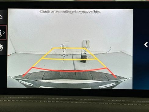 Used 2025 Genesis G70 2.5T image 6